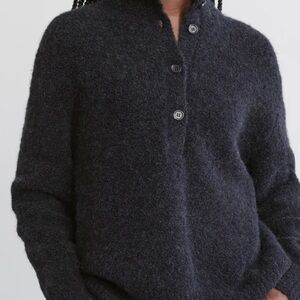 Jenni Kayne boucle pull over sweater - size small - worn once